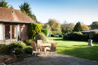 Fredrick's Hotel & Spa Hotele w: 