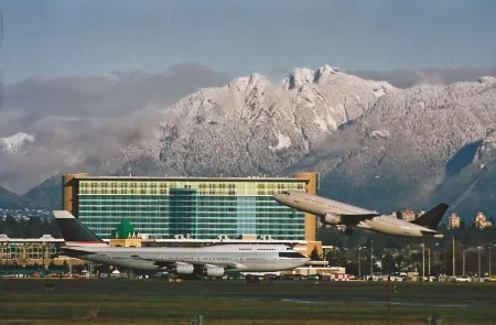 Fairmont Vancouver Airport in-Terminal Hotel