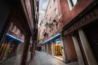 Hotel Montecarlo Hotels in 