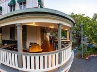 Hides Hotel Hotels in 