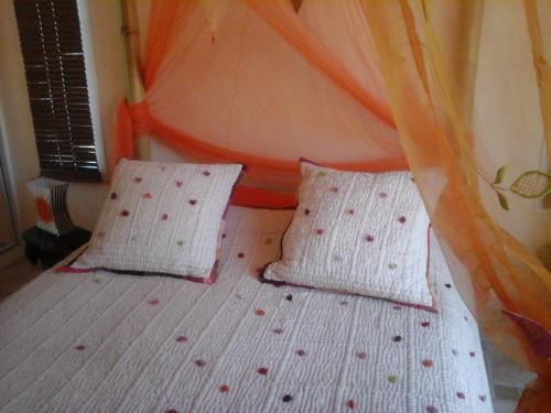 Mas des Lys Cottage (2 Adults + 2 Children)