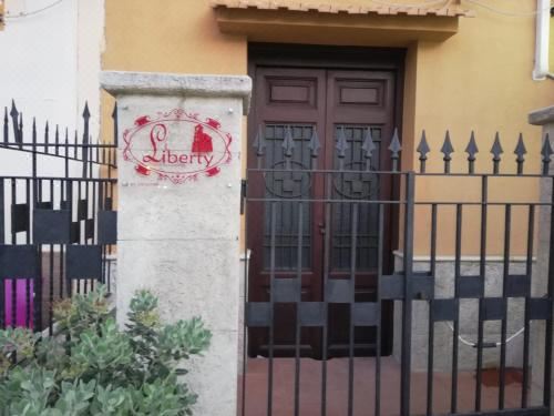 两卧室联排别墅