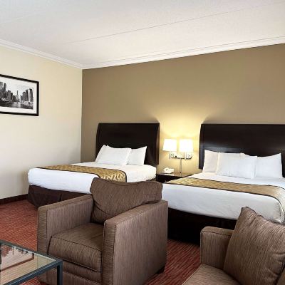 Deluxe Queen Room With Two Queen Beds-Non-Smoking Chicago South Loop Hotel Promo Code