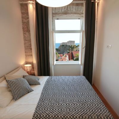 Comfort One-Bedroom Apartment with Patio and Sea View
