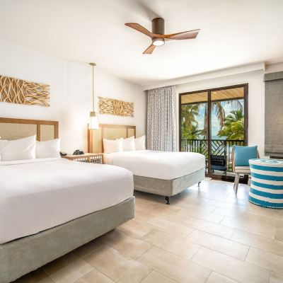 Queen Bed Accessible with Ocean View