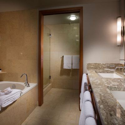Metropolitan One Bedroom Suite The Paramount Hotel Promo Code