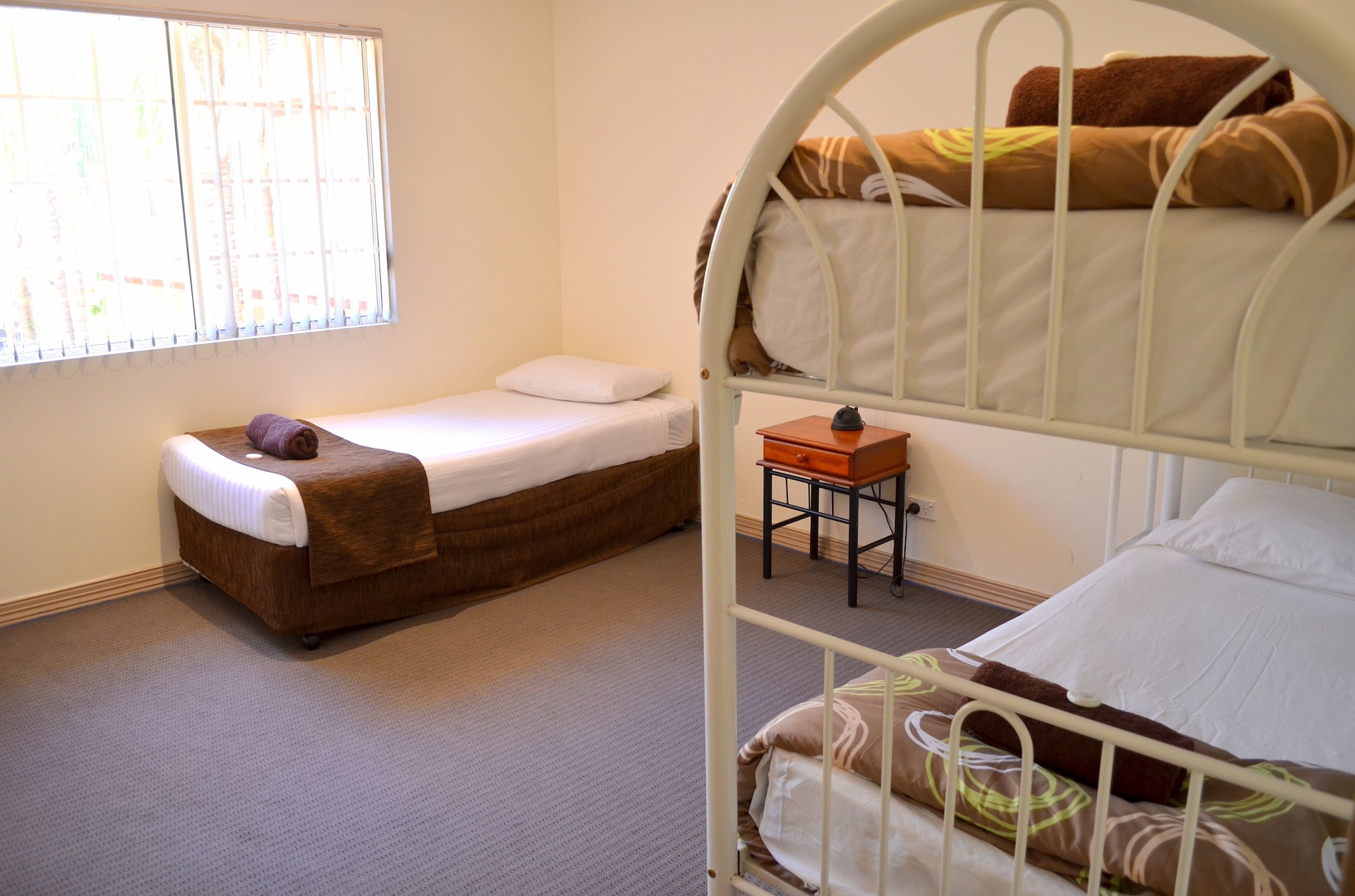 不允许携带宠物的两卧室公寓