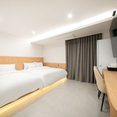 Premium Twin (Unlimited View Of Netflix) Jeonju Uadong Herb 쿠폰