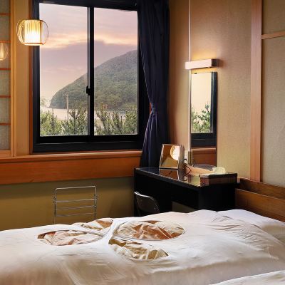 [Non-Smoking]Japanese-Western Style Room, 12 Tatami Mats [Sunset View / 2nd Floor Guaranteed] No Bath, With Toilet [Standard] [Japanese-Western Room] [Non-Smoking] [Ocean View] 宿屋つばき クーポン