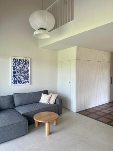 两卧室联排别墅