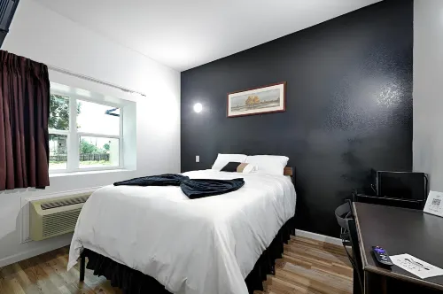 Hotel Dilley Grand