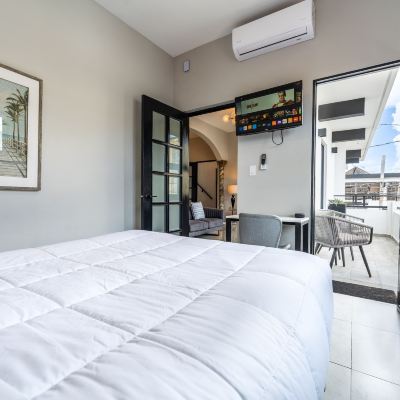 Exclusive Three-Bedroom Room with Cozy Design and Private Kitchen Casa Ciana Promo Code