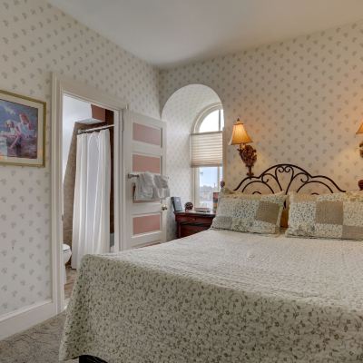 Classic Room, 1 Double Bed, Non Smoking, Pool Access (Room 5) Greystone Manor Victorian Inn Promo Code