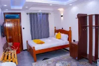 The Grand Brystal Comfort Inn Hotel di 