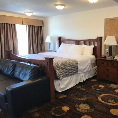 Standard King Suite Stonebridge Hotel Promo Code