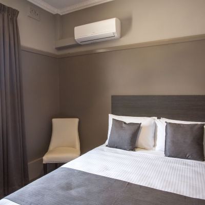 Classic Queen Room with Shared Bathroom Nags Head Hotel Promo Code
