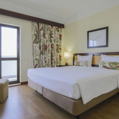 市景雙人或雙床間 - 帶露台 路易斯酒店優惠