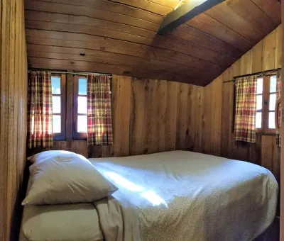 Rundle Chalets Hotels in 