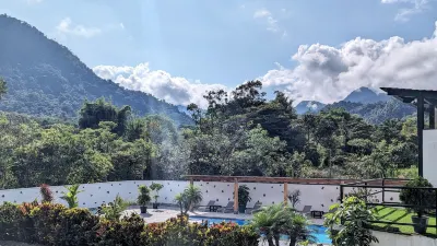 Las Terrazas de Dana Boutique Lodge & Spa Отели в г. 