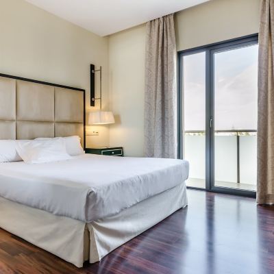 Basic Double Room Hotel 525 Promo Code