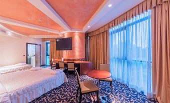 Dado Hotel International - Housity