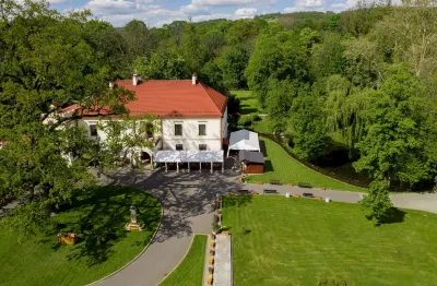 Zamek Dubiecko Hotels in 
