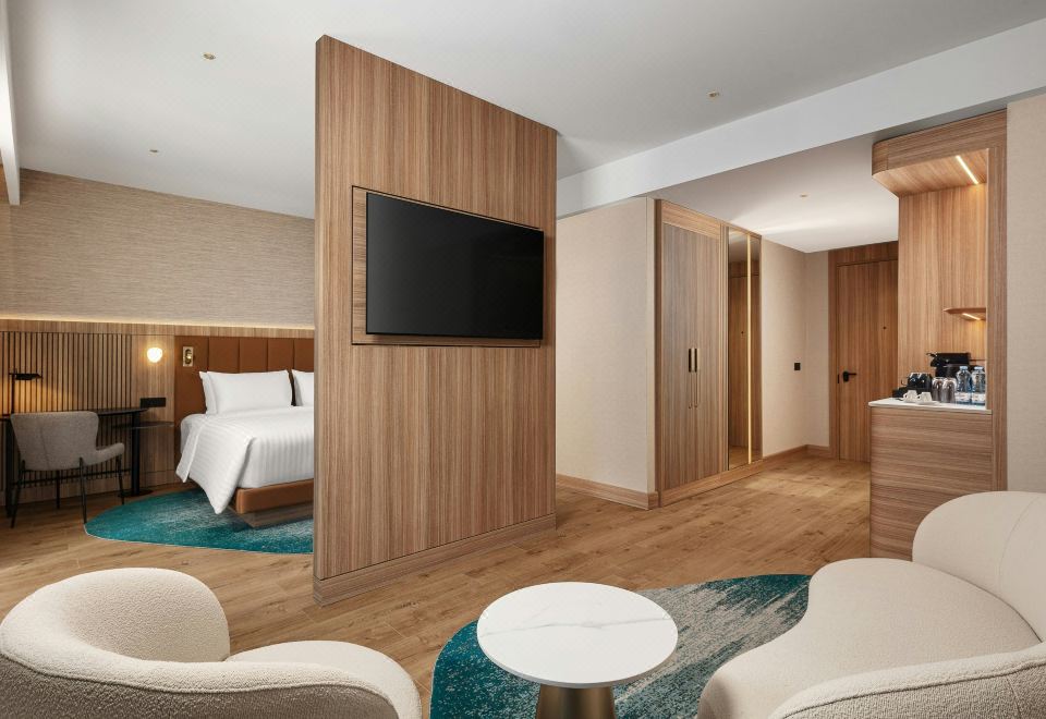 城景豪华特大床房