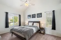 Charming 2-bedroom townhome with fitness room, WiFi in delightful Gilbert