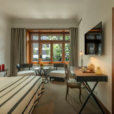 Medium Room Primero Primera Promo Code