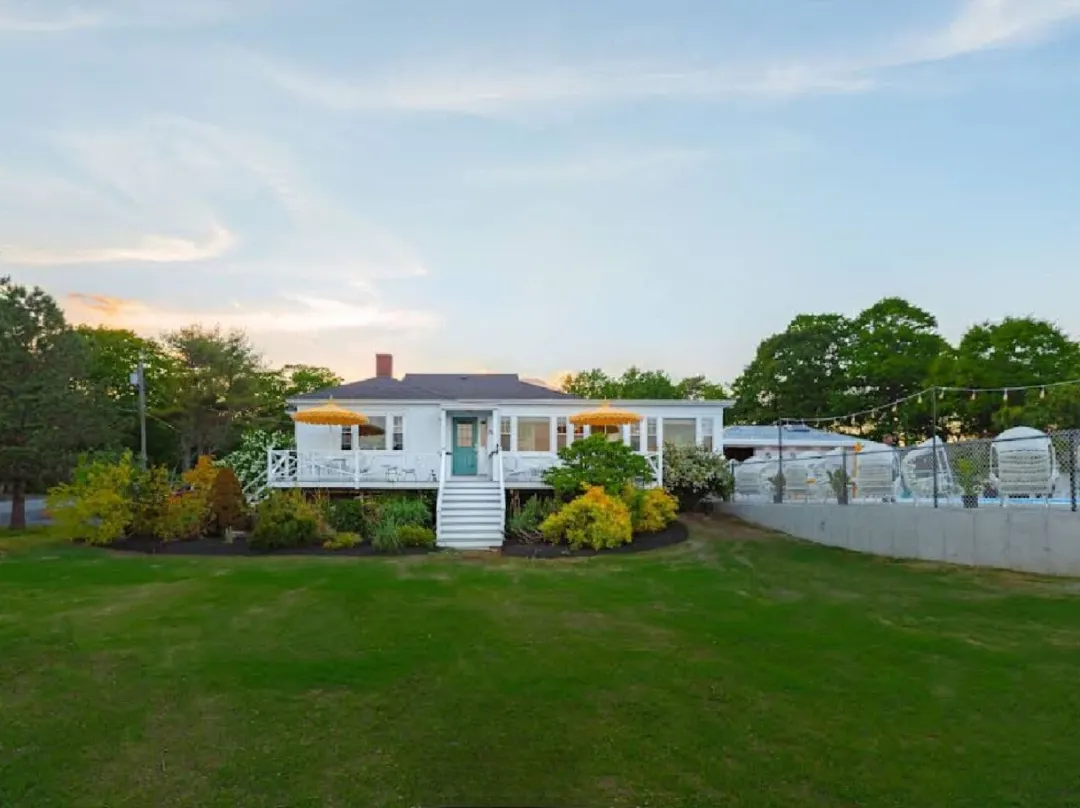 Rye Motor Inn - Oceanfront, Walk To Beach - Rye, NH