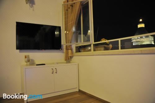 豪华特大床一室房