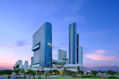 Four Points by Sheraton Surabaya, Pakuwon Indah Hotels in 
