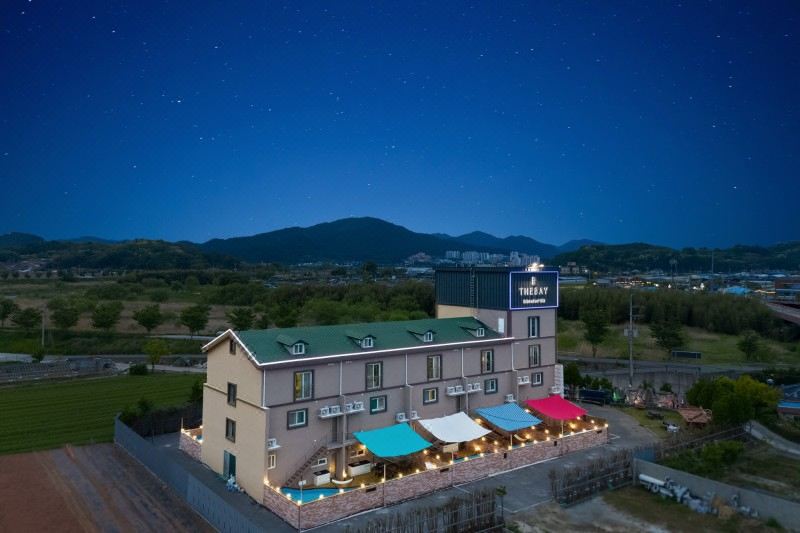 The Bay Hotel and Pool Villa