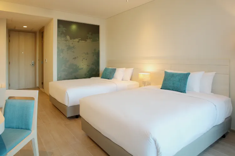 Centra Superior Room 2 Single bed