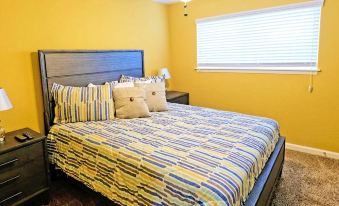 4Bdrms 2Bath 6Beds - Med-Center MM-Park - Housity
