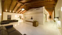 Villa di Mare Seaside Suites