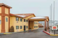 Quality Inn & Suites Grants - I-40