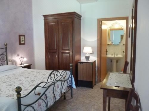 双人房（带独立浴室）