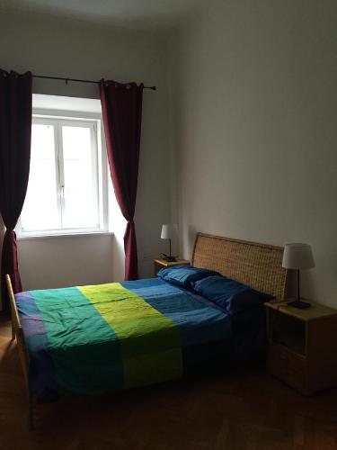 带私人外部浴室的双人房