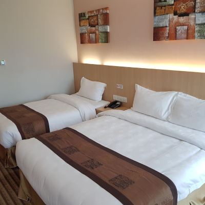 Deluxe Triple Room- Non-Smoking Kupon DeHome Boutique Hotel