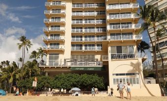 Kaimana Beach Hotel