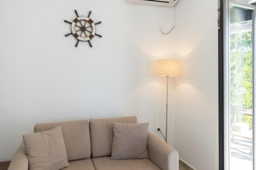 带私人泳池的别墅-阿格诺