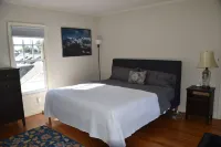 4 bed 3 bath house in wine area near SF. Walk to town. Dog friendly PLV120240032
