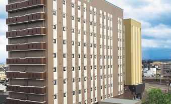 Hotel Route-Inn Takaoka Ekimae - Housity