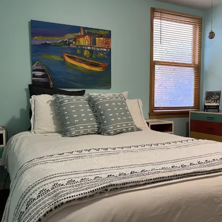 3 bed / 1 bath house in Prime Berkeley Location Отели в г. Беркли
