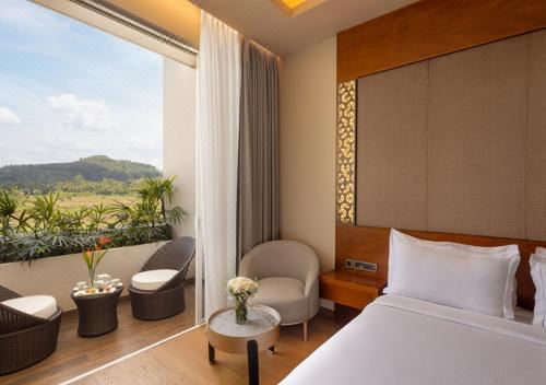 豪华双人房（带阳台）