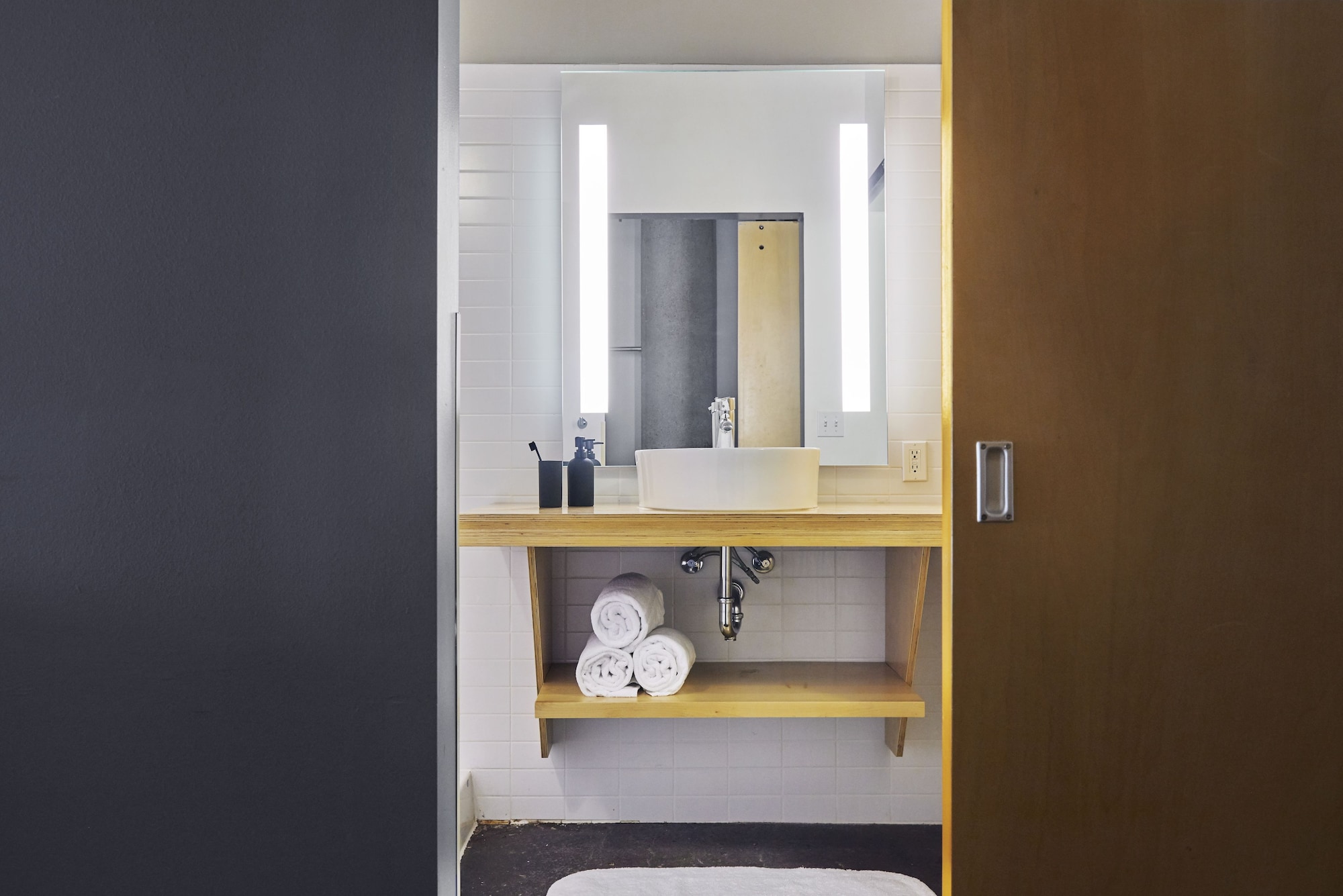 无障碍阁楼特大床房带无障碍淋浴