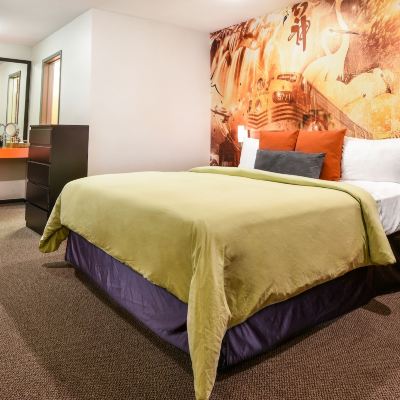 Standard Queen Room The Tangerine Promo Code