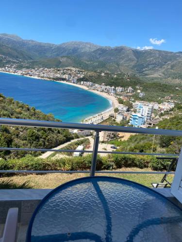 带海景的双人房