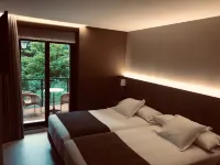 Hotel Balneario de La Virgen Отели в г. 